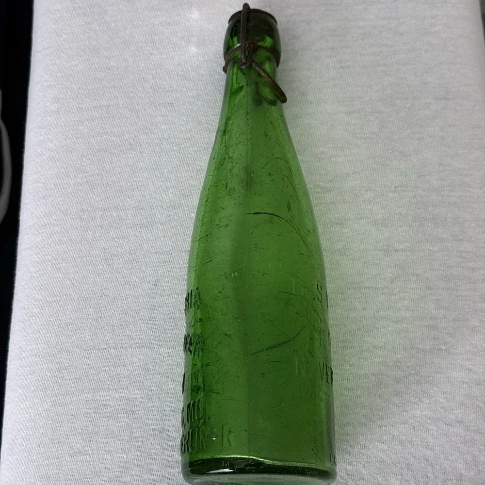 Columbia Weiss Beer Brewery St Louis MO Green Blob Bottle Pre Prohibition I G Co